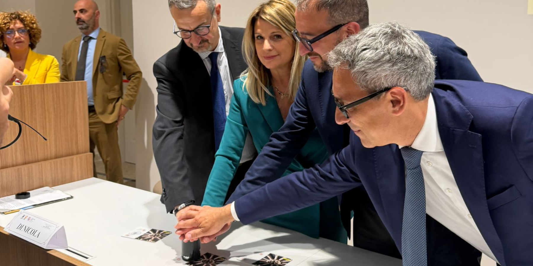 Il Logo dell'Aquila 2026 è diventato un Francobollo